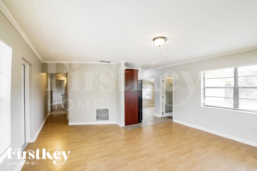 Building Photo - 1014 NW 15th St