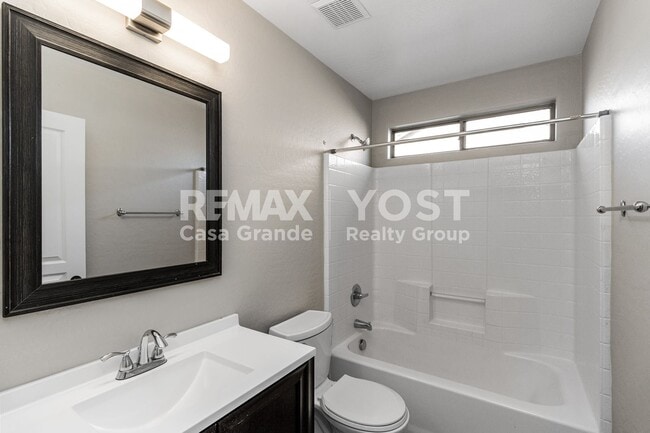 Building Photo - Charming 3 bedroom home in Highland Manor