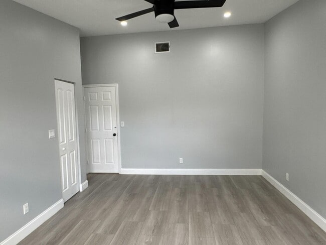 Building Photo - 5516 NW 22nd St