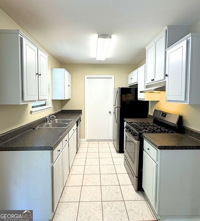 Building Photo - 502 Sunnyside Ct
