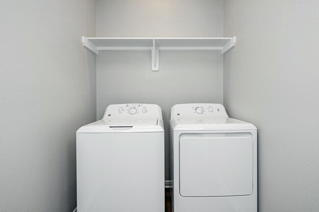 Building Photo - Where Style Meets Comfort: Elevate Your Li...