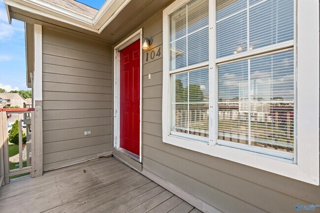 Building Photo - 104 Waters Edge Ln