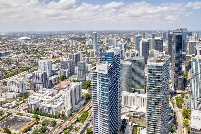 Building Photo - 60 SW 13th St