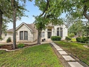 Building Photo - 10700 Hastings Ln