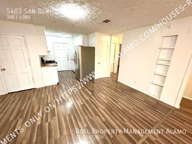 Building Photo - **MOVE IN SPECIAL** MUST SEE!! 3 Bedroom /...