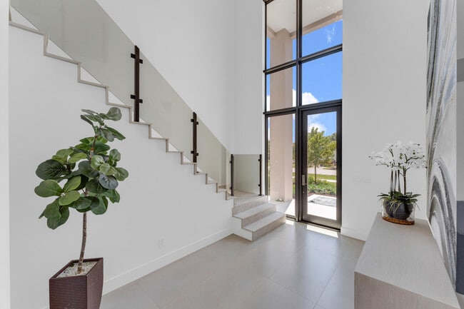 Building Photo - 239 NE 11th St