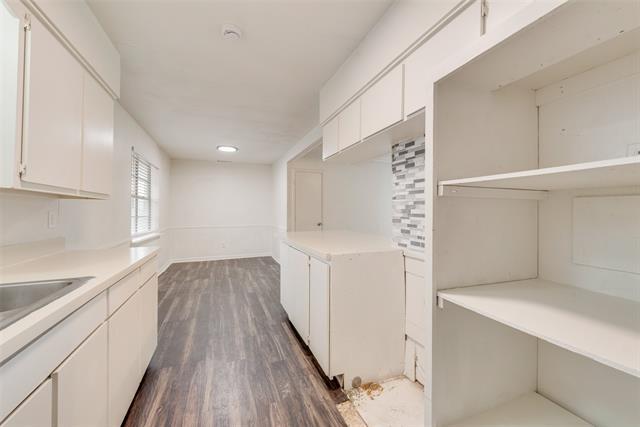 Building Photo - 2529 Belhaven Dr