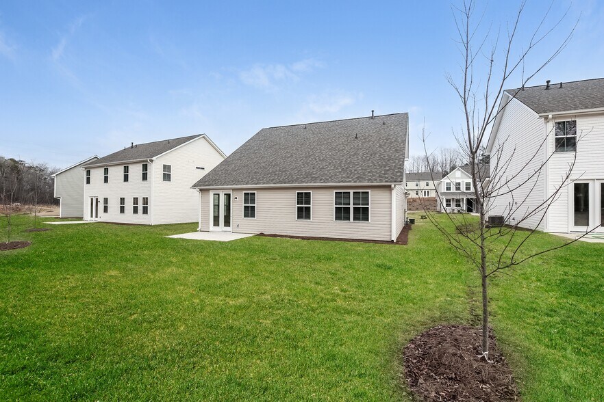Building Photo - 200 Bosa Ln
