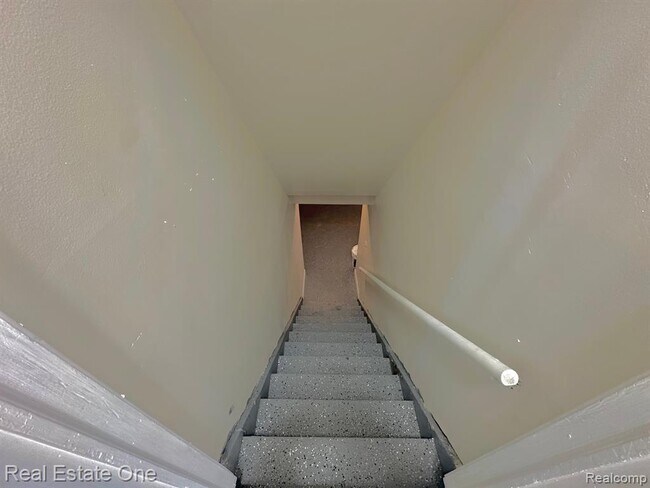 Building Photo - 29916 Brooklane St