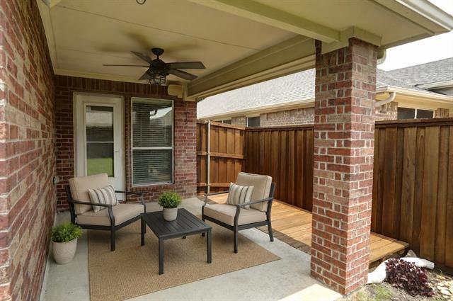 Building Photo - 2804 Cascade Cove Dr