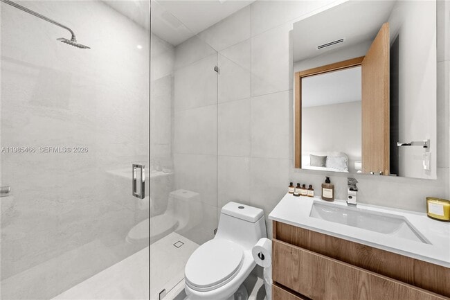 Building Photo - 245 NE 116th St