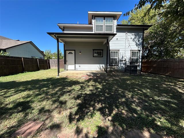 Building Photo - 922 E Dashwood St