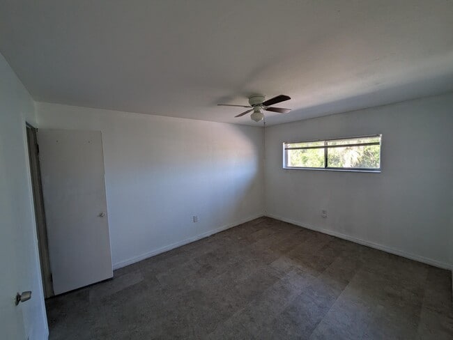 Building Photo - 140 Minna Ln
