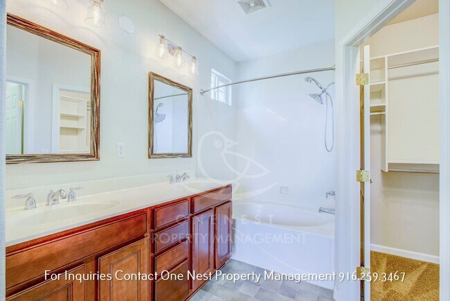 Building Photo - Lincoln Crossing Condo 2 bdrm and 2 bthm