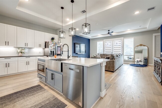 Building Photo - 4804 Gano St