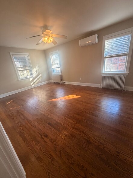 Building Photo - 8402 Flower Ave