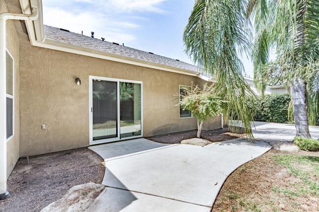 Building Photo - 4 Bedroom in Buchanan School District