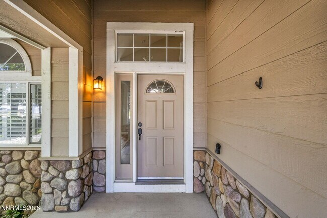 Building Photo - 6490 Brookview Cir