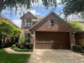 Building Photo - 4709 Bayview Dr