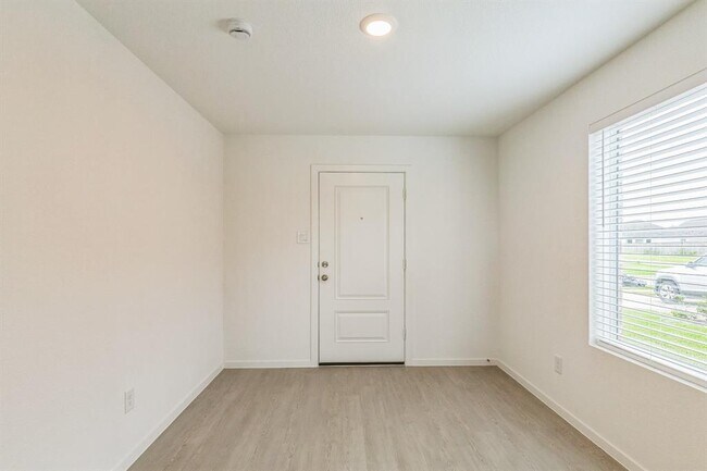 Building Photo - 28826 Texas Sparrow Ln