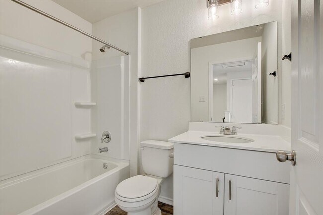 Building Photo - 449 Stone Water Ln