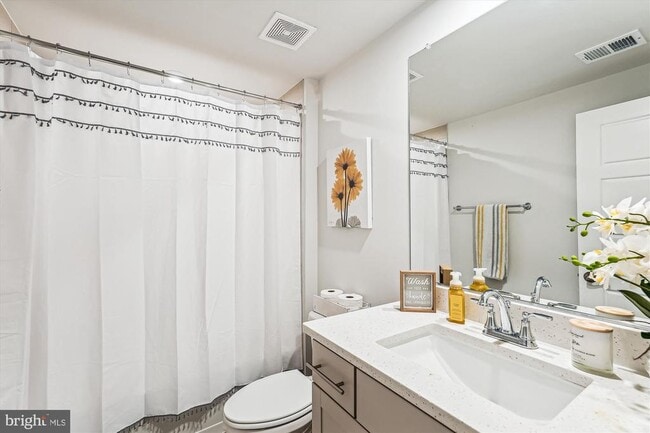 Building Photo - 42023 Spring Air Dr