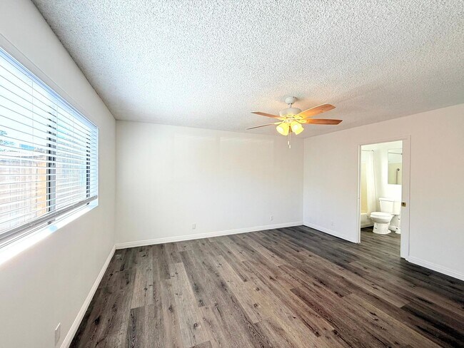 Building Photo - 2506-2508 Norfolk Street