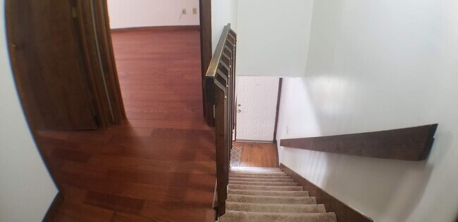 Building Photo - 1010 Buffalo St