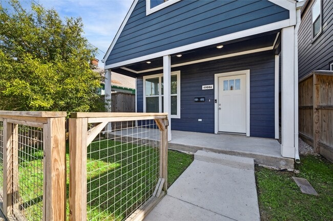 Building Photo - 4908 McKinney St