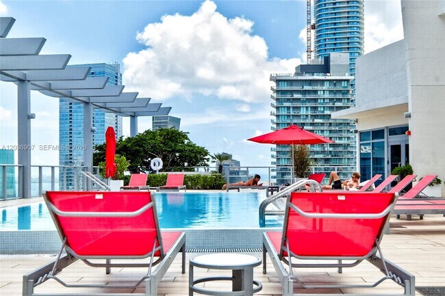 Building Photo - 1100 S Miami Ave