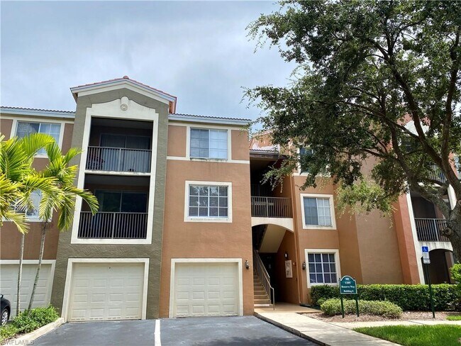 Building Photo - 1205 Reserve Way