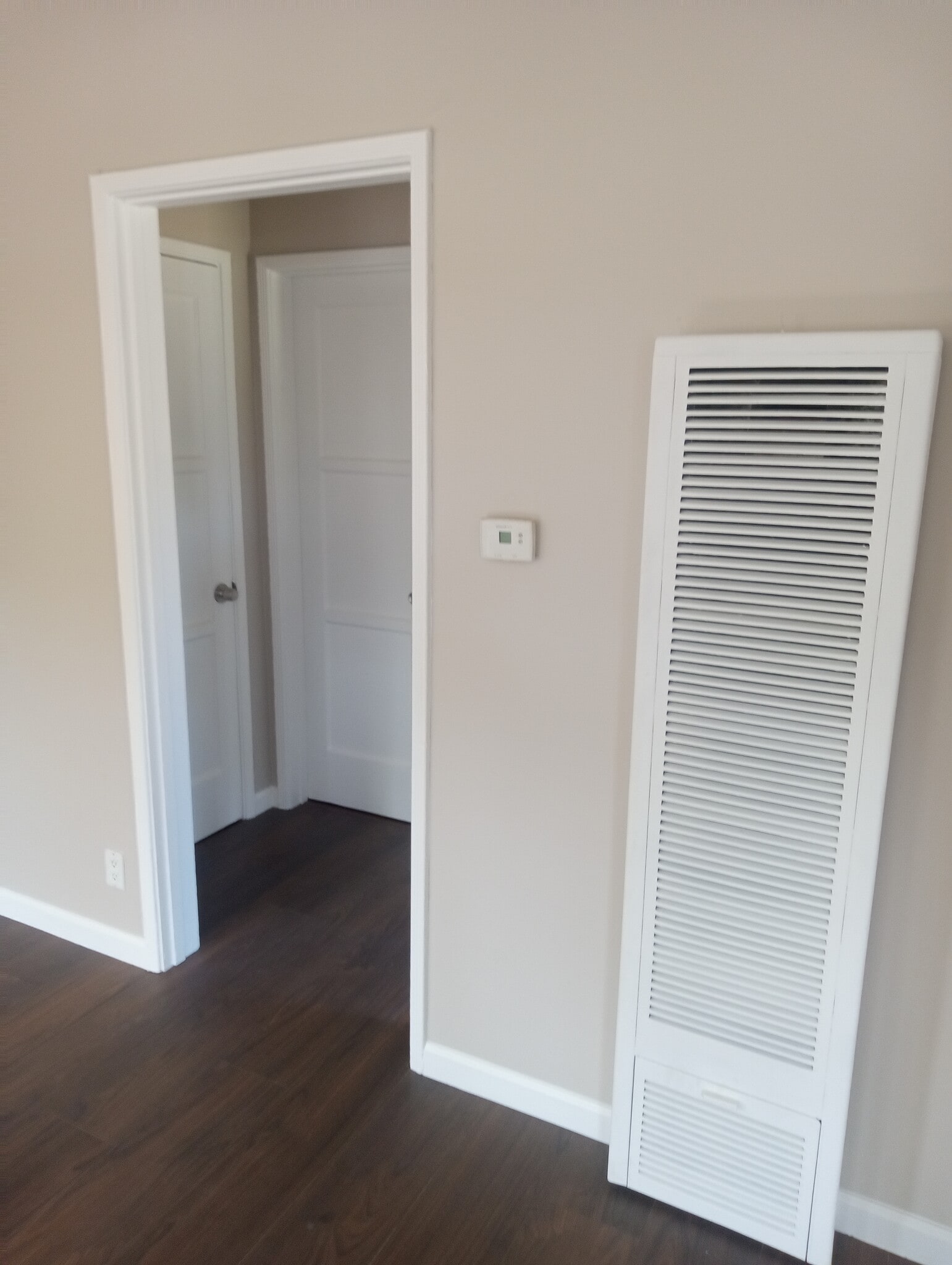 Building Photo - 11617 Archwood St