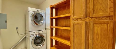 Building Photo - 1593 Amanda-