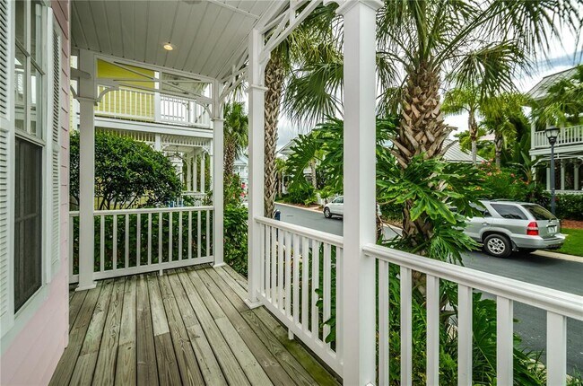 Building Photo - 924 Hemingway Cir