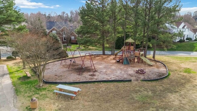 Building Photo - Beautiful Home just minutes from Mountain Island lake