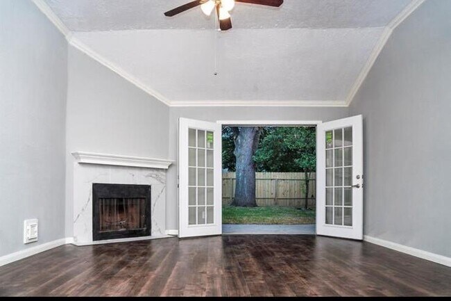 Building Photo - 20227 Apache Gardens Ln