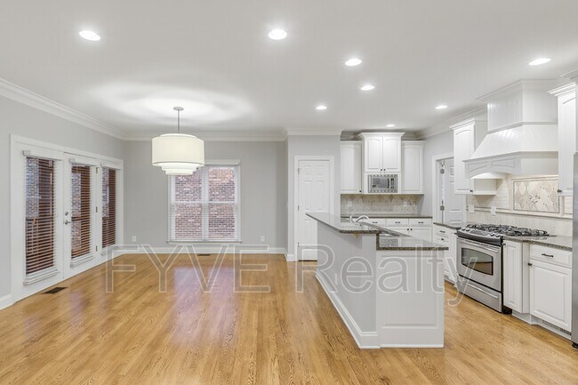Building Photo - 1801A Shackleford Rd