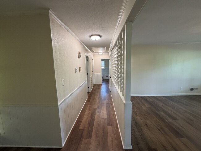 Building Photo - 1130 Turnersburg Hwy