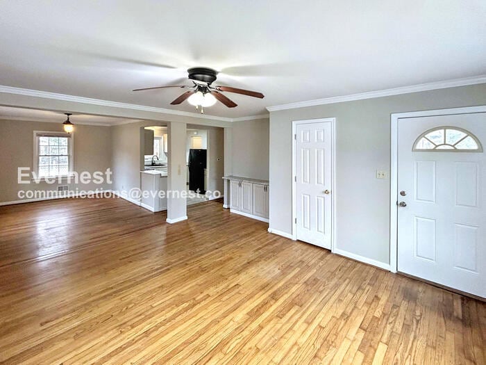 Building Photo - 3808 West End Dr