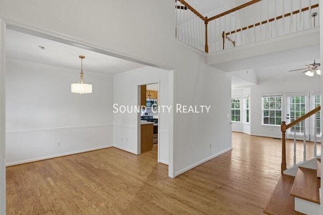 Building Photo - 5112 Bay Overlook Dr