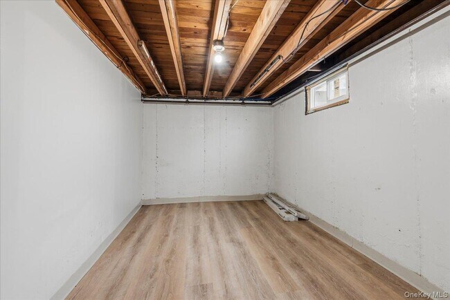 Building Photo - 4 Cecil Pl