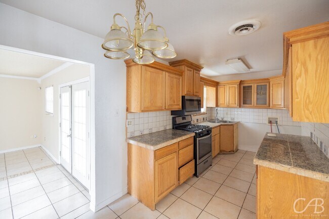 Building Photo - 2902 Bennett Dr