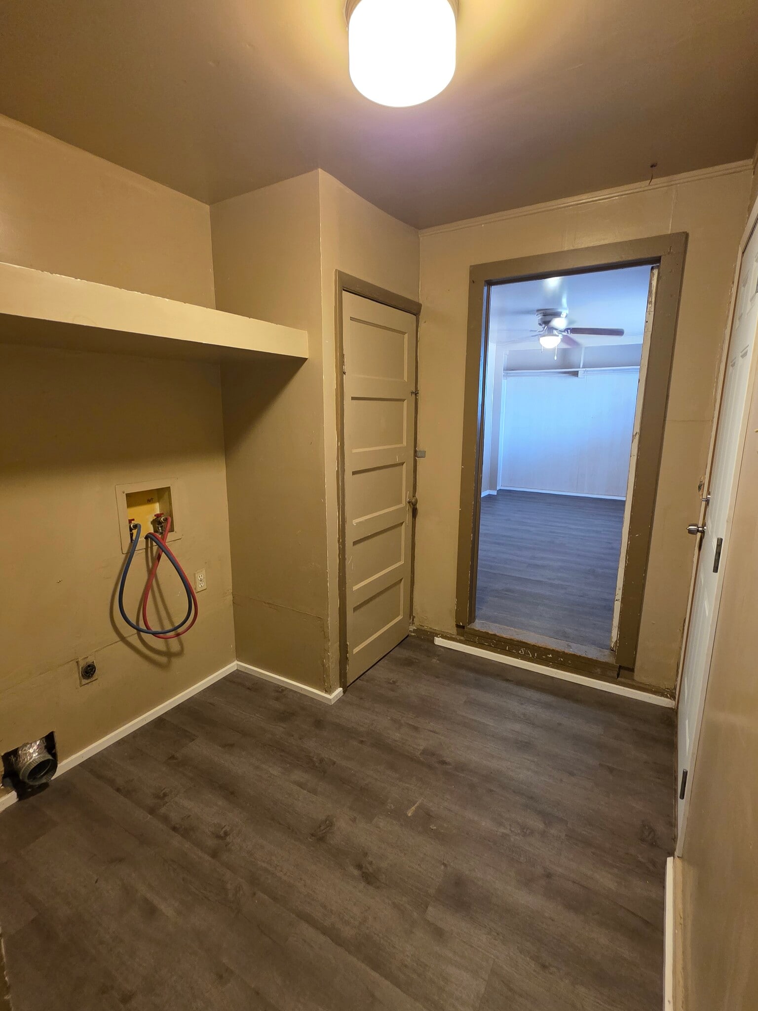 Laundry room looking g toward 2nd BR - 552 5th Ave W
