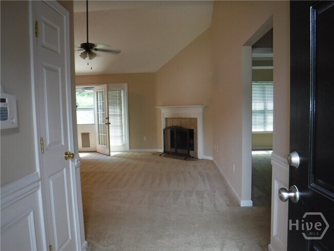 Building Photo - 86 Carlisle Ln