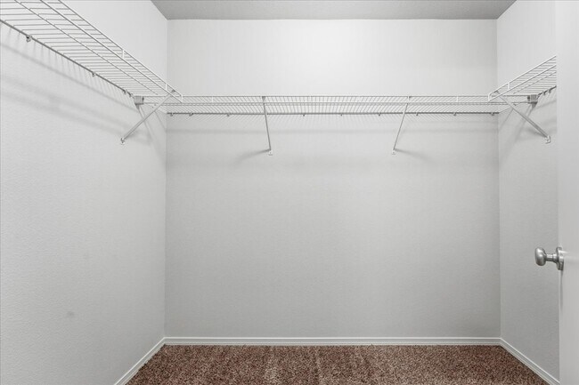 Building Photo - 12811 NE 49TH WAY