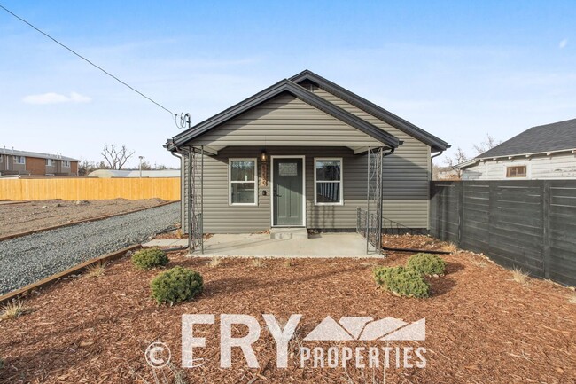 Primary Photo - Fully Remodeled 3bed/2bath Arvada Ranch