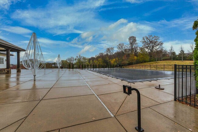 Building Photo - **LIKE NEW EXECUTIVE HOME IN PRESTIGIOUS H...