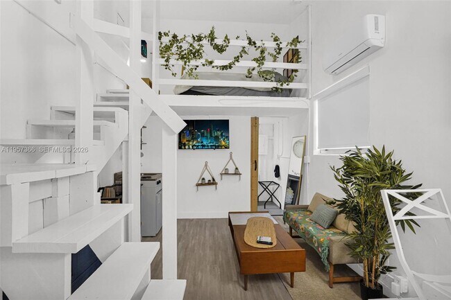 Building Photo - 274 NW 43rd St