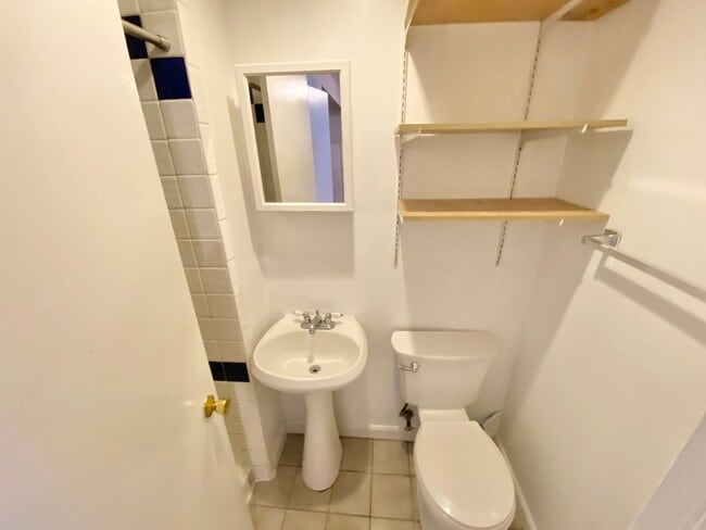 Building Photo - 52 N Union St