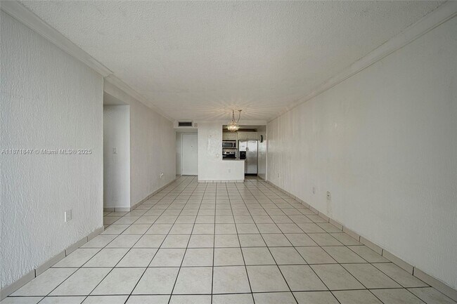 Building Photo - 10400 SW 108th Ave